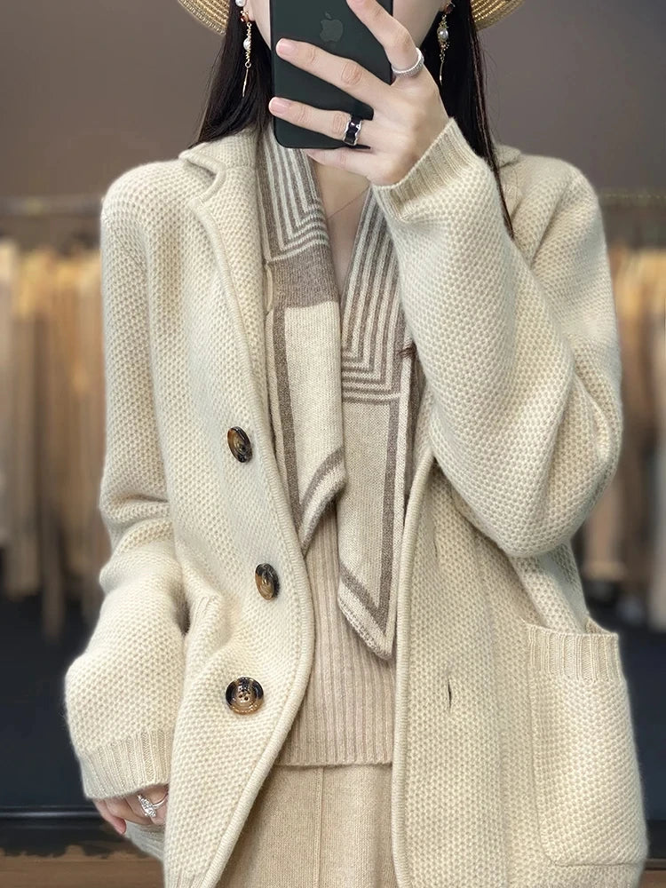 Casaco de Lã Merino Estilo Cardigan