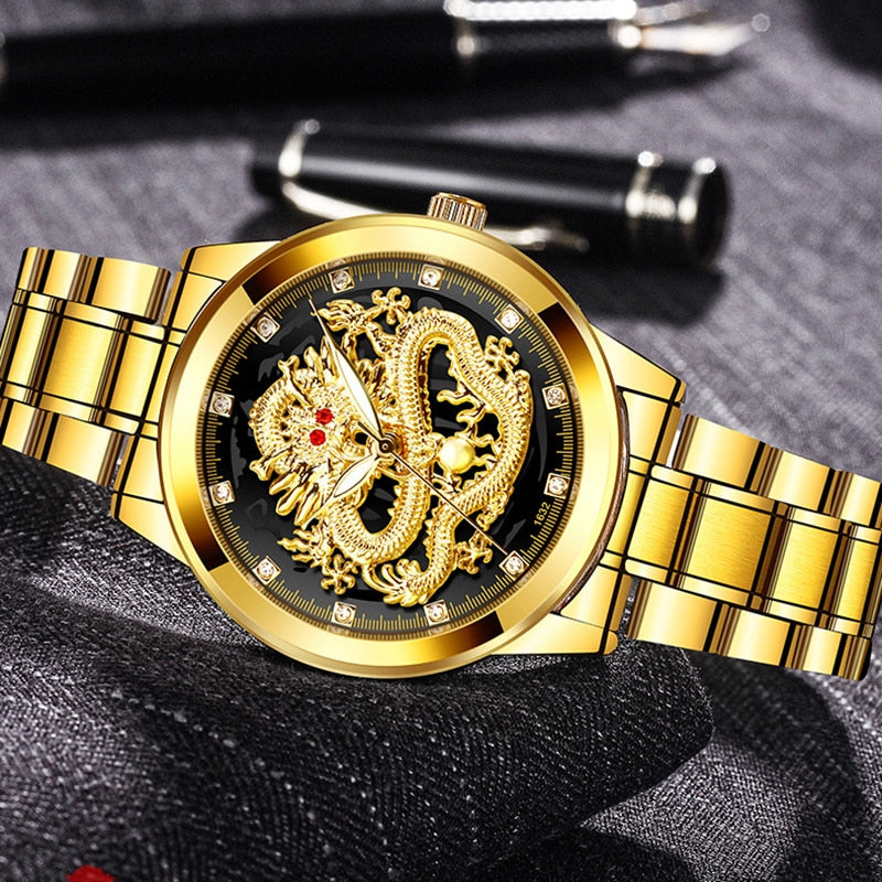 Relógio dragão Oriental dourado